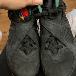 Jordan sneakers !! Size 8 MEN